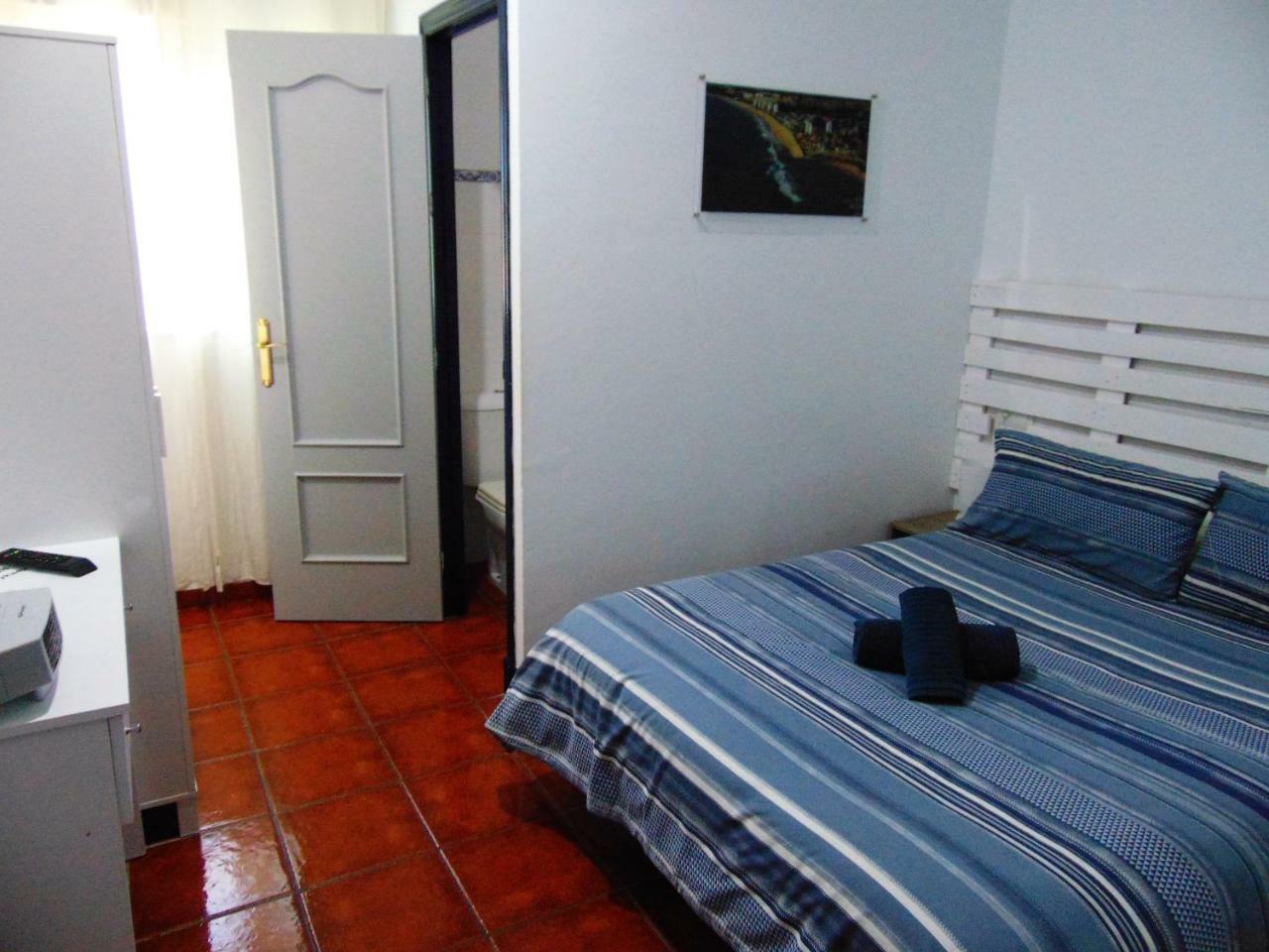 Hostal Puerto De Santa Maria El Puerto de Santa Maria Bagian luar foto